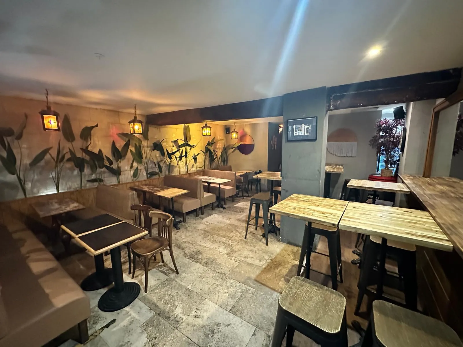 Grande salle privatisable - 40 personnes